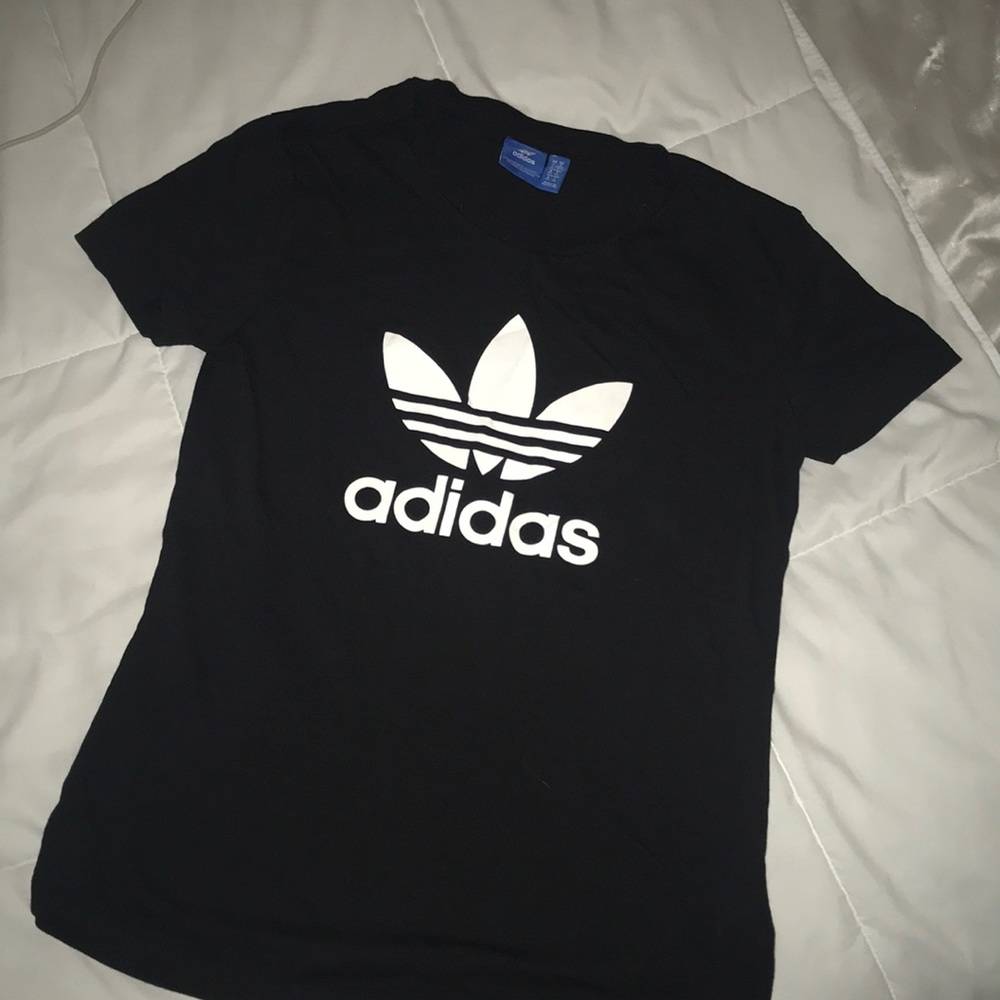 Adidas t-shirt